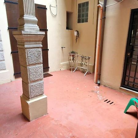 Central And Cozy Loft With Courtyard 博洛尼亚 外观 照片